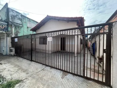 Casa com 3 Quartos à venda, 210m² no Setor Campinas, Goiânia