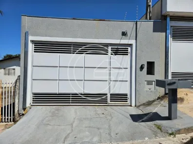 Casa com 2 Quartos para alugar, 125m² no Centro, Marília