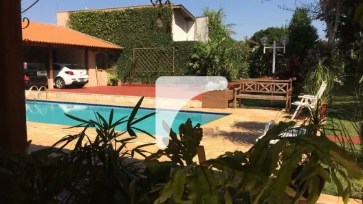 Casa com 5 Quartos à venda, 400m² no Waldemar Hauer, Londrina