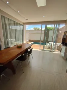 Sobrado com 3 Quartos à venda, 220m² no Setor Coimbra, Goiânia