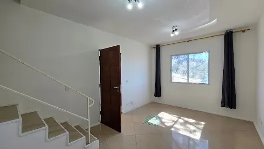 Casa de Condomínio com 2 Quartos para alugar, 65m² no Sítio das Paineiras/California, Barueri