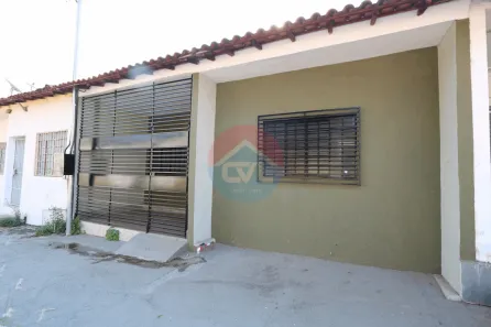Casa com 2 Quartos para alugar, 70m² no Goiabeira, Cuiabá