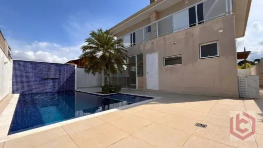 Casa de Condomínio com 5 Quartos à venda, 254m² no Centro, Peruíbe
