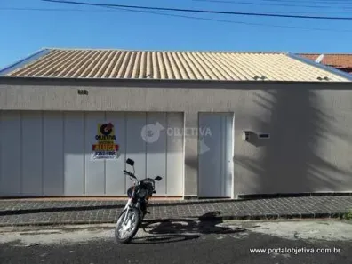 Casa com 3 Quartos para alugar, 191m² no Centro, Uberlândia