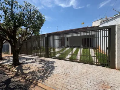 Casa com 3 Quartos para alugar, 241m² no Jardim Aclimação, São José do Rio Preto