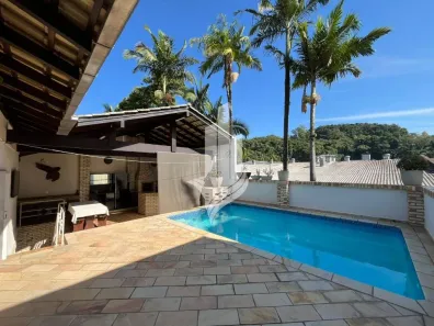 Casa com 3 Quartos para alugar, 300m² no Itoupava Seca, Blumenau