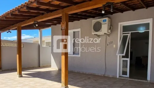 Casa com 2 Quartos para alugar, 200m² no Saco dos Limões, Florianópolis
