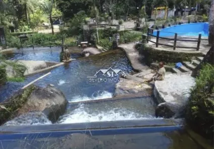 Fazenda/Sítio com 3 Quartos à venda, 550m² no Santa Cruz da Serra, Duque de Caxias