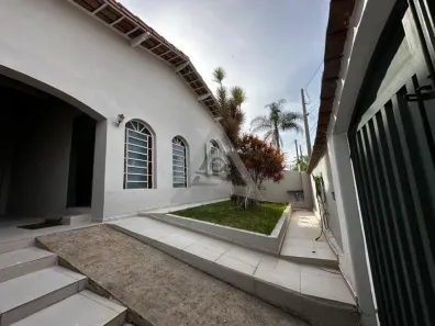 Casa com 4 Quartos à venda, 135m² no Vila Marieta, Campinas