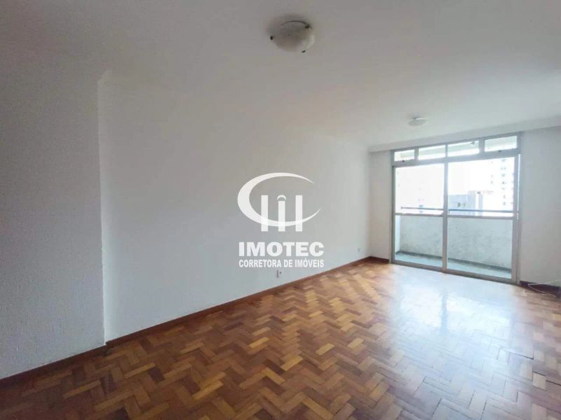 Apartamento com 3 quartos — Sagrada Família, Belo Horizonte