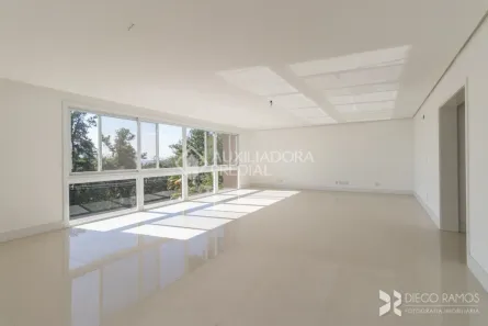 Apartamento com 3 Quartos à venda, 251m² no Vila Assunção, Porto Alegre