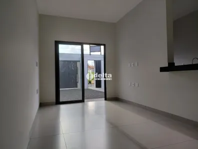 Casa com 2 Quartos à venda, 65m² no Luizote de Freitas, Uberlândia