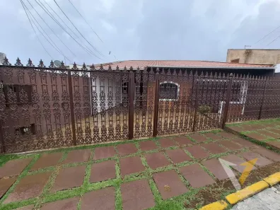 Casa com 2 Quartos à venda, 229m² no Vila Tupi, Várzea Paulista