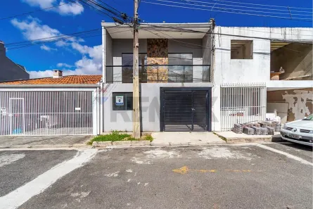 Casa de Condomínio com 4 Quartos para alugar, 140m² no Uberaba, Curitiba
