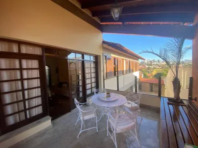 Casa com 4 Quartos à venda, 350m² no Belvedere, Belo Horizonte
