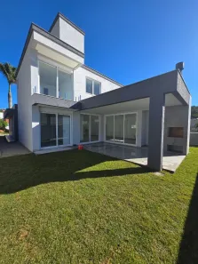 Casa com 4 Quartos à venda, 220m² no Cachoeira do Bom Jesus, Florianópolis