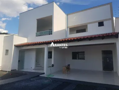 Sobrado com 3 Quartos à venda, 150m² no Jardim Europa, Uberlândia