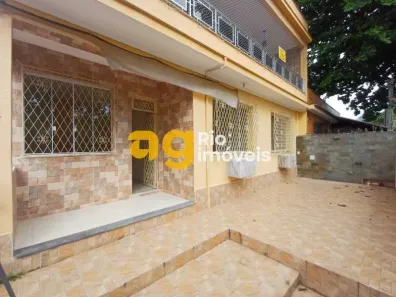 Casa com 2 Quartos para alugar, 66m² no Jardim Sulacap, Rio de Janeiro