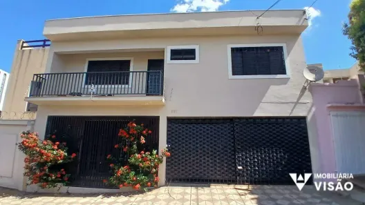 Casa com 3 Quartos para alugar, 157m² no Mercês, Uberaba