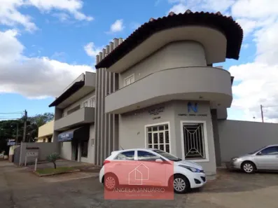 Imóvel Comercial com 3 Quartos à venda, 380m² no Bandeirantes, Londrina