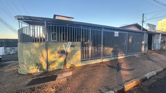 Casa com 3 Quartos para alugar, 147m² no Jardim Cura D'Ars, Campinas