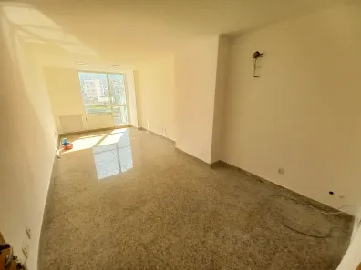 Sala Comercial à venda, 25m² no Santa Rosa, Niterói