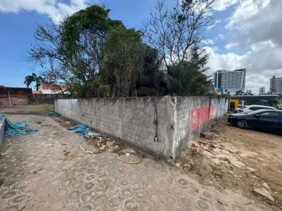 Lote/Terreno à venda, 800m² no Calhau, São Luís