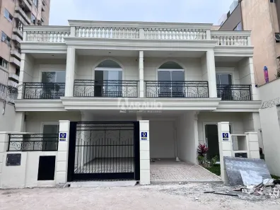 Sobrado com 3 Quartos à venda, 179m² no Centro, Itajaí