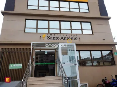 Sala Comercial à venda, 36m² no Barreiros, São José