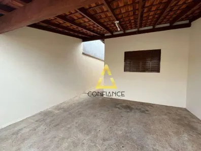 Casa com 2 Quartos à venda, 75m² no Jardim Europa, Jaguariúna