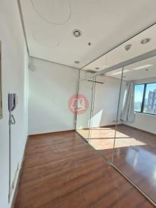 Sala Comercial à venda, 55m² no Praia de Belas, Porto Alegre