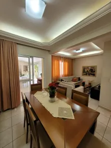 Casa de Condomínio com 4 Quartos à venda, 165m² no Chácaras Saudáveis e Encantadoras, Jundiaí