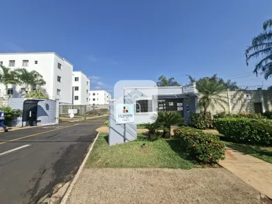 Apartamento com 2 Quartos para alugar, 46m² no Chácaras Tubalina e Quartel, Uberlândia