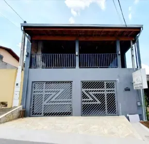 Casa com 3 Quartos à venda, 204m² no Capela, Vinhedo