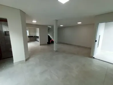 Sobrado com 5 Quartos à venda, 265m² no Nova Uberlândia, Uberlândia