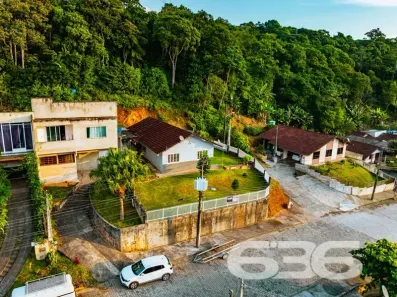 Casa com 2 Quartos à venda, 89m² no Nova Brasília, Joinville