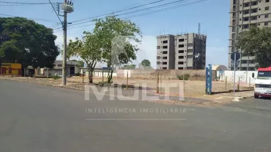 Lote/Terreno com 1 Quarto à venda, 2376m² no Tibery, Uberlândia