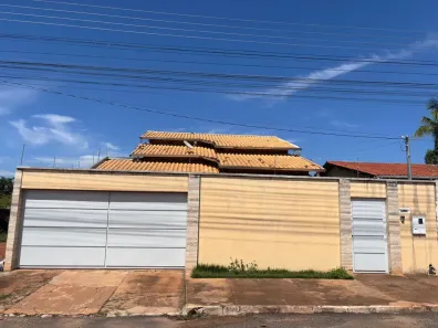 Casa com 4 Quartos para alugar, 90m² no Estância Itaguaí, Caldas Novas