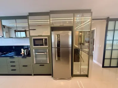 Apartamento com 3 Quartos à venda, 136m² no Pioneiros, Balneário Camboriú