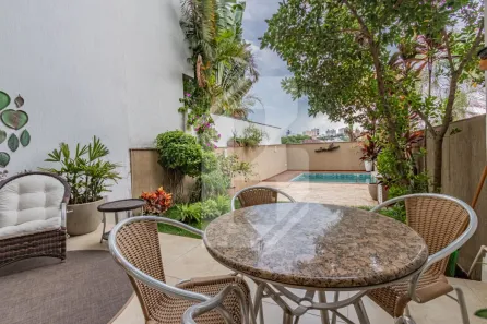 Casa com 3 Quartos à venda, 426m² no Chácara das Pedras, Porto Alegre