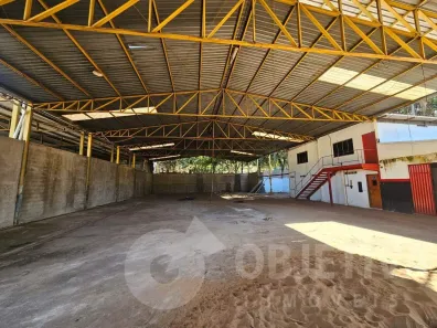 Galpão/Depósito/Armazém para alugar, 2700m² no Distrito Industrial, Uberlândia