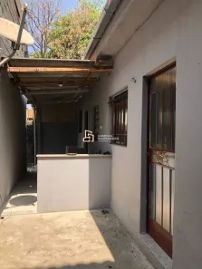 Casa com 2 Quartos para alugar, 55m² no Coqueiros, Belo Horizonte