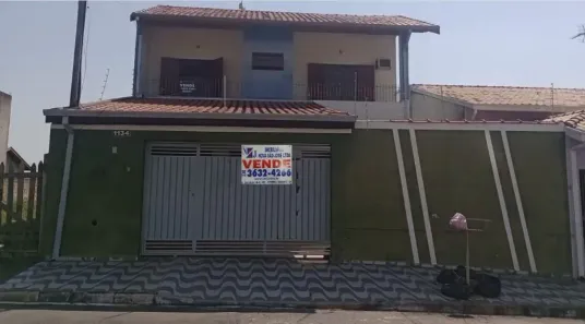 Casa com 3 Quartos à venda, 300m² no Residencial Estoril, Taubaté