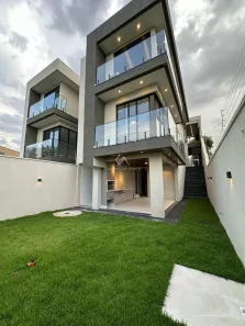 Sobrado com 3 Quartos à venda, 217m² no Jardim Atlântico, Goiânia