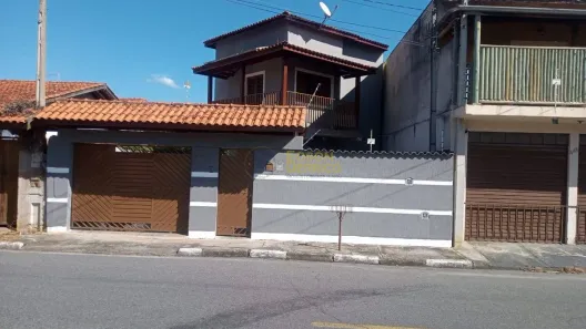 Sobrado com 3 Quartos à venda, 260m² no Jardim Rosely, Pindamonhangaba