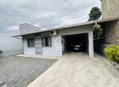Casa com 3 Quartos à venda, 360m² no Tifa Martins, Jaraguá do Sul
