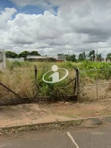 Lote/Terreno à venda, 900m² no Marta Helena, Uberlândia