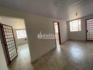 Casa com 3 Quartos à venda, 139m² no Luizote de Freitas, Uberlândia