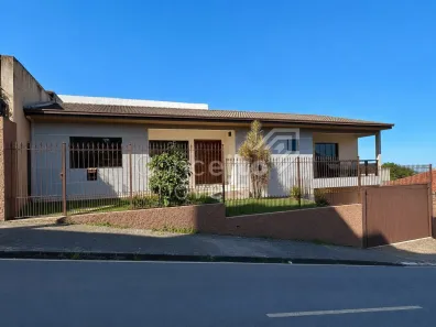 Casa com 3 Quartos à venda, 220m² no Centro, Ponta Grossa