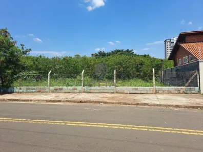Lote/Terreno à venda, 379m² no Jardim das Paineiras, Campinas